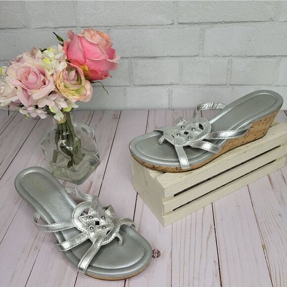 Cole Haan Silver Knotted Accent Thong Sandals - Picture 1 of 7